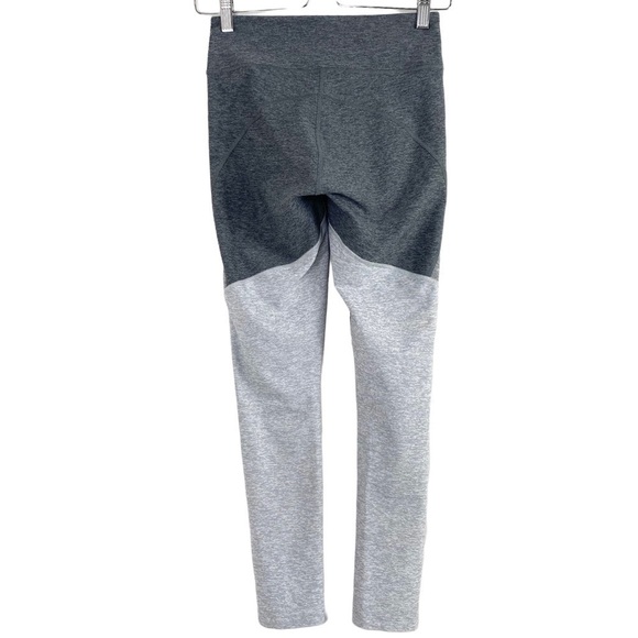OUTDOOR Voices 7/8 Two-Tone Color Block Leggings in Gray - Picture 4 of 8